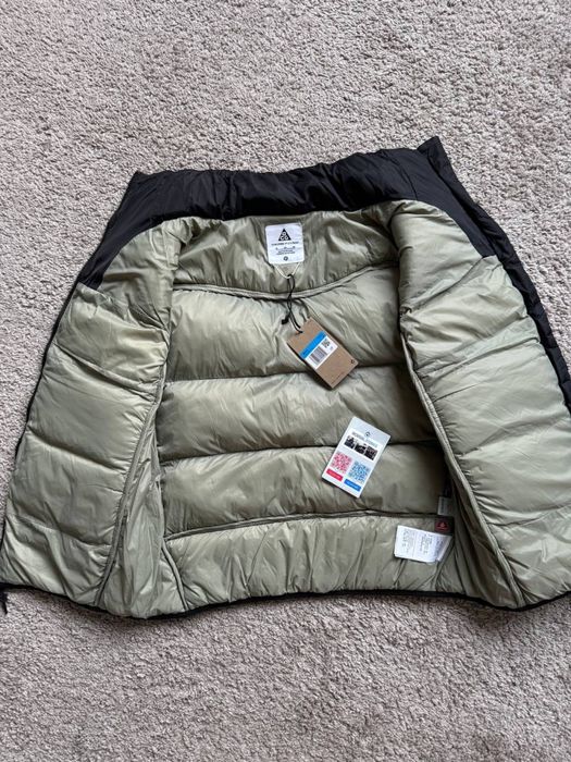 Жилетка Nike ACG Lunar Lake Puffer Vest