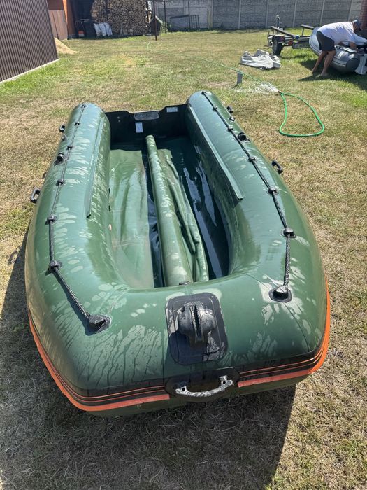 Лодка пвх Колібрі 400DSL.