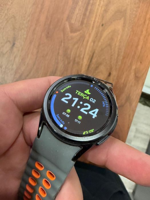 Samsung Galaxy S24 Ultra 256GB + Galaxy Watch 6 Classic 43mm