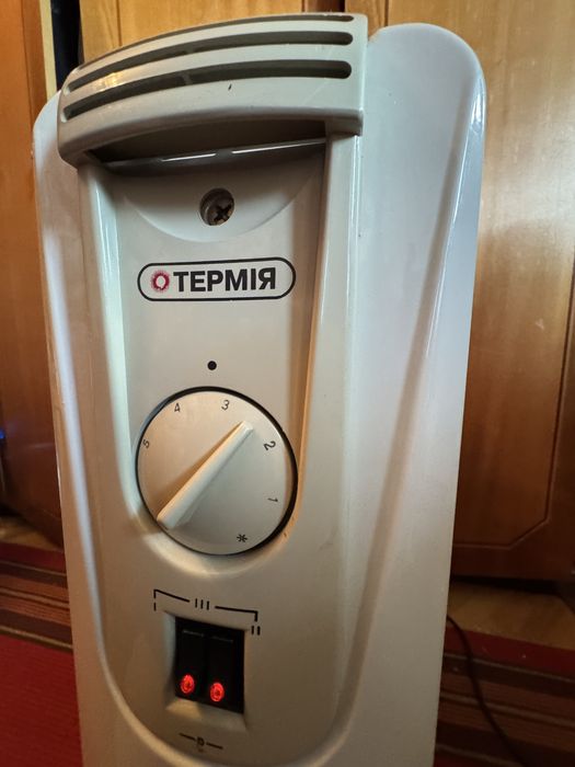 Масляний обігрівач Термія 9 секцій, 2000 Вт, робочий