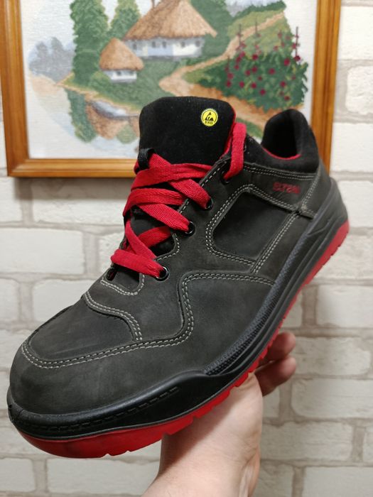 Кросівки для праці 45