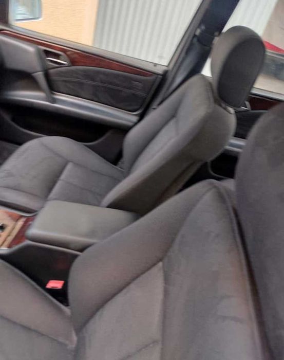 Mercedes Benz E300 turbo diesel