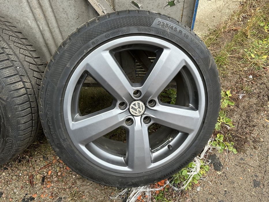 R18 5.112 Continental 235/45 R18