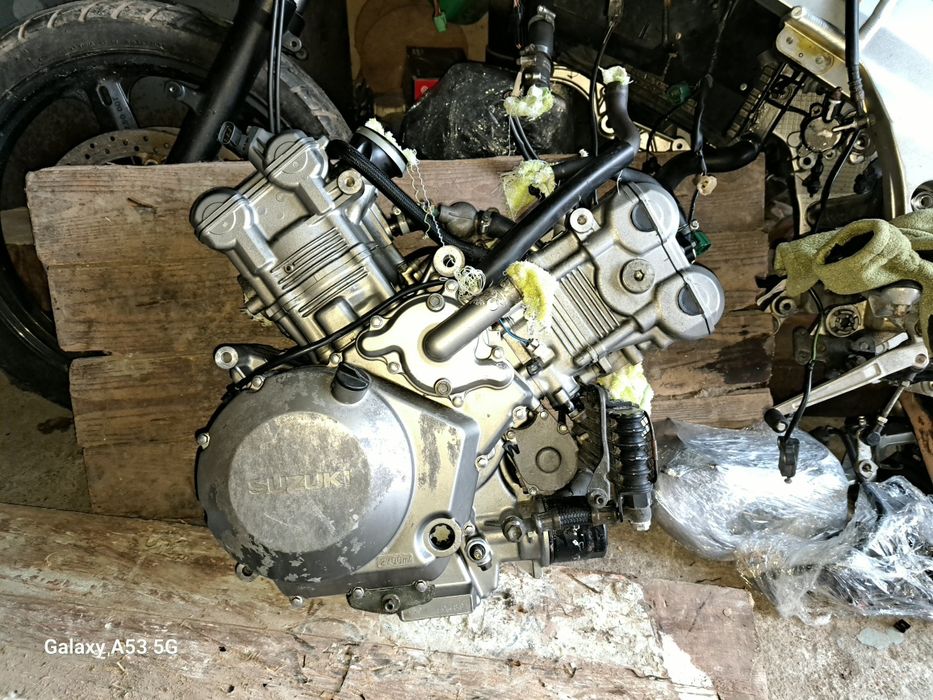 Двигун  suzuki v-strom 1000