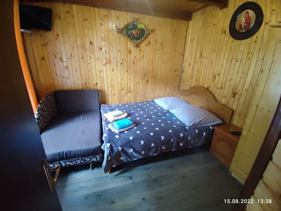 Котедж "Ясень" з кухнею на 3 номери 2 санвузли