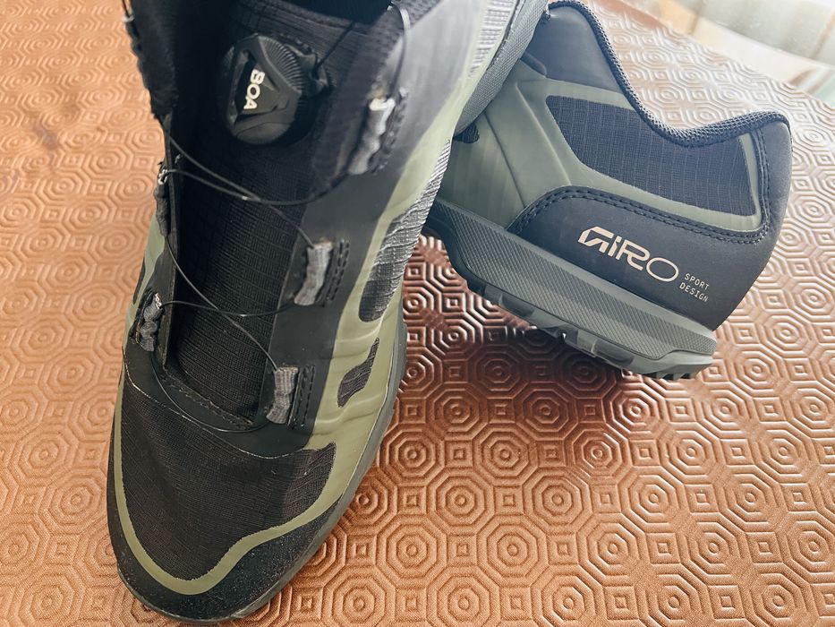 Sapatos BTT/Gravel Giro Troop/Gauge tamanho 44 NOVOS