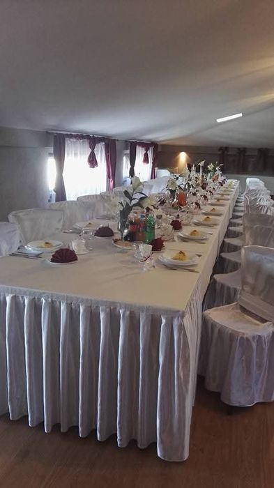 Dom mieszkanie restauracja firma