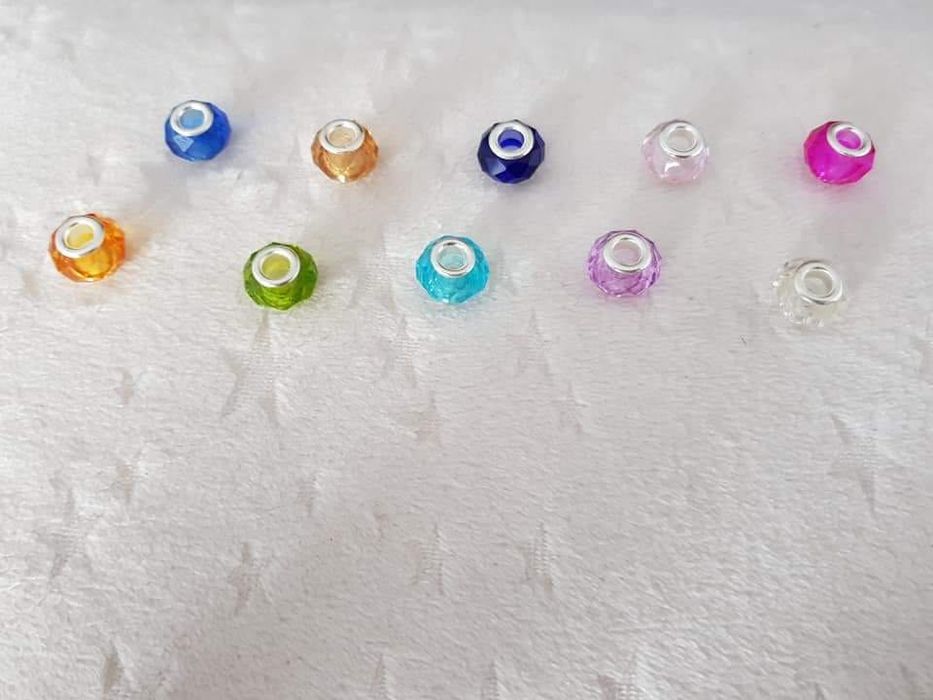 1000 sztuk charmsów