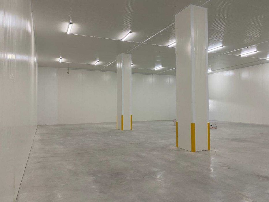 Морозильна камера по вул. Пластова БЕЗ КОМІСІЇ.