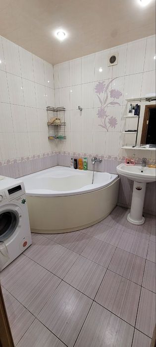 Здається 1 кімната на підселення в 3к квартиру на Тролейбусній