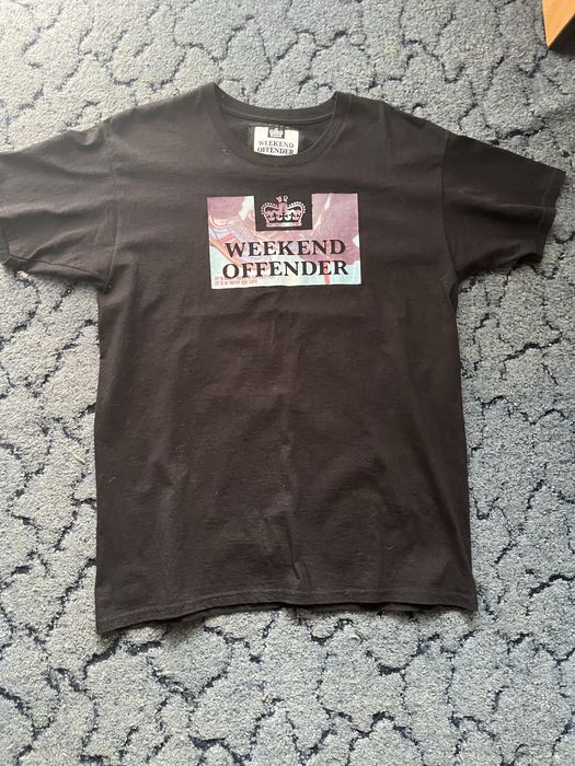 Продам Футболку weekend offender