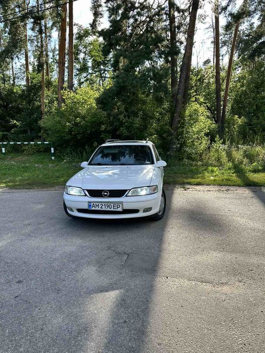 Opel Vectra B 1998 года
