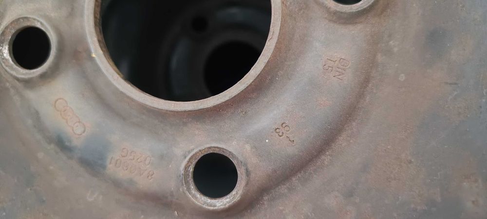 Oryginalne Felgi Stalowe Audi 80 B4 15" 4 sztuki Komplet