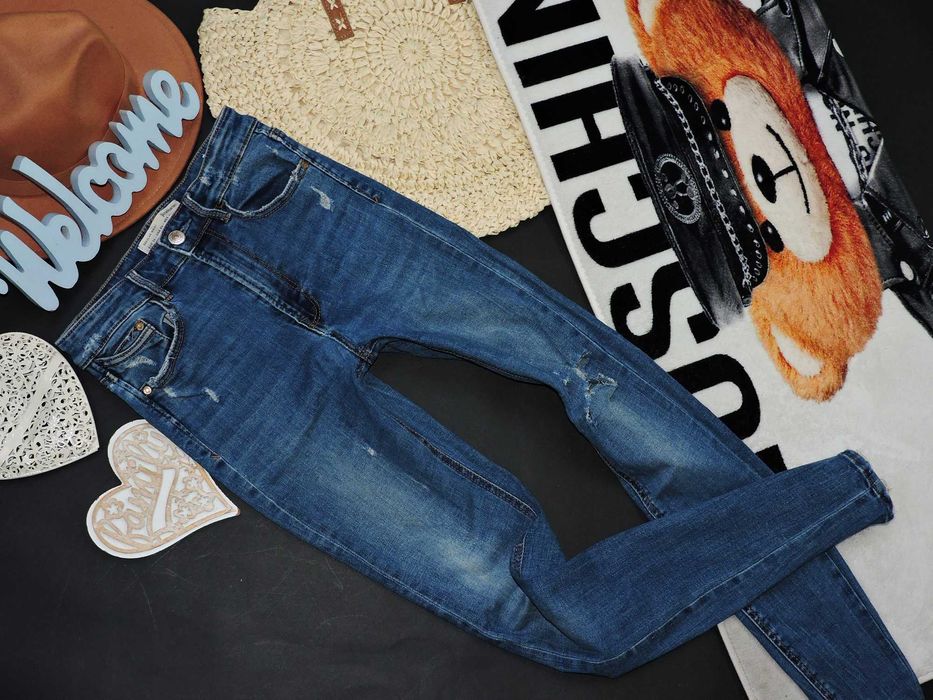 Stradivarius Spodnie rurki dziury denim S