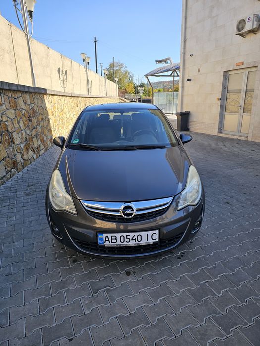 Opel Corsa, 2011 року, 1.4 бензин