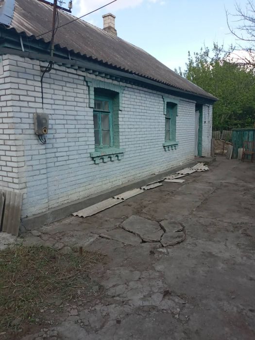 Продам будинок з ділянкою