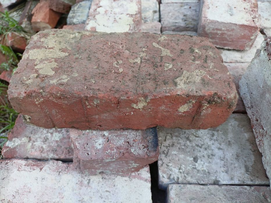 Cegła rozbiórkowa