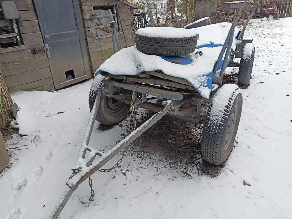 Wóz z oświetleniem