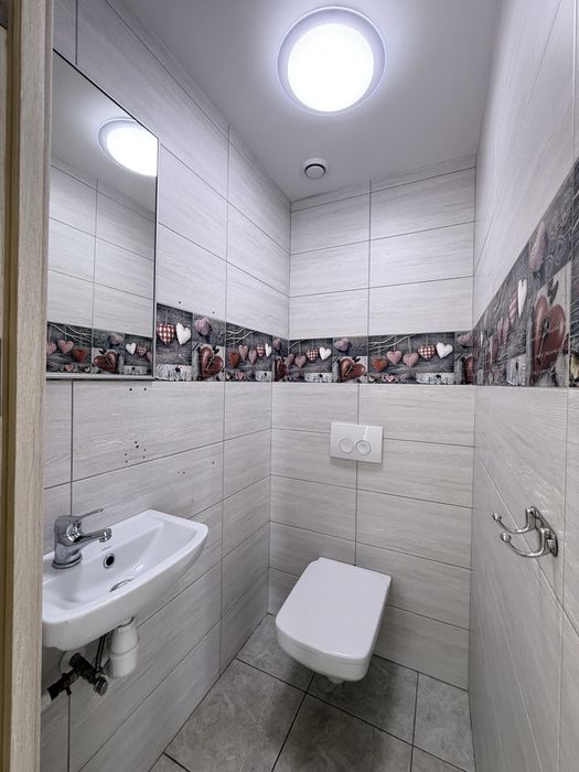 Продаж комерційного приміщення з ремонтом, 80 м², по вул. Одеська