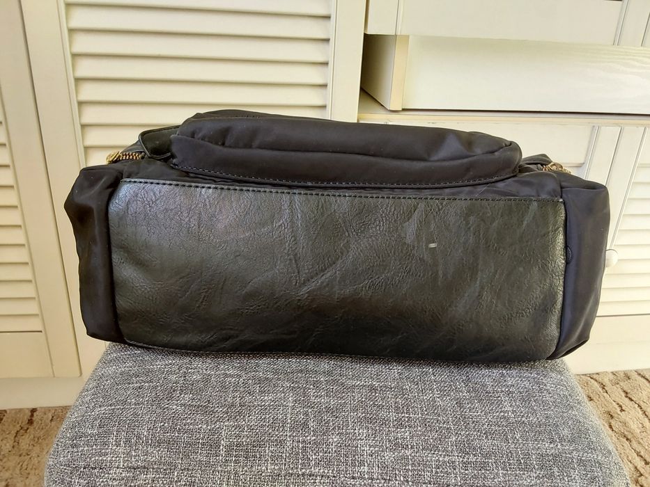 Torebka damska Desigual Nowa
Wysokość - 30 cm.