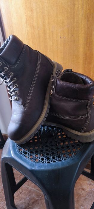 Botas Timberland marrons à venda, usadas como novas, tamanho 42/5.