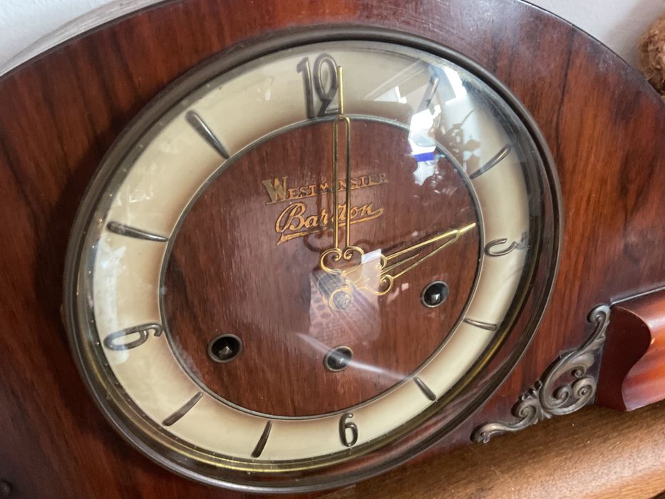 Relógio antigo com chave a trabalhar 66x22 cm