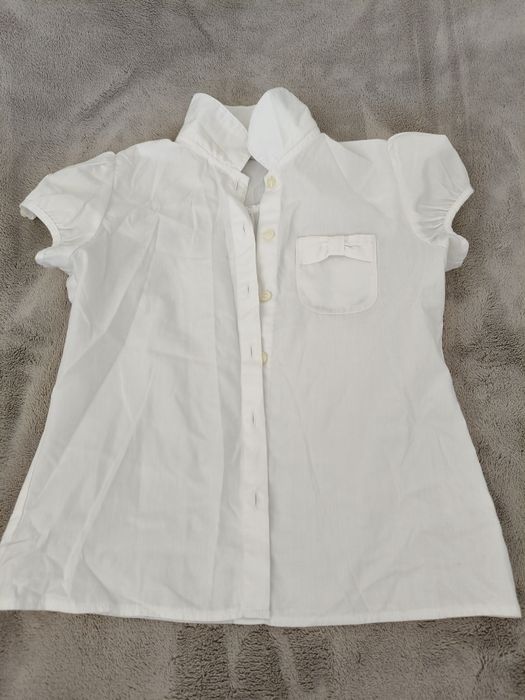 Biała koszula dla dziewczynki