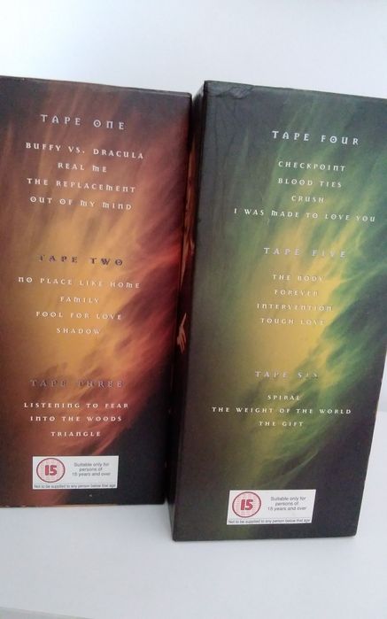 VHS: Angel 1-3 Season ou Buffy the Vampire Slayer 5