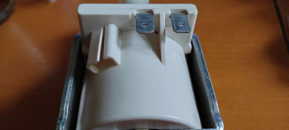 Pompka do expresu DeLonghi EP5GW
