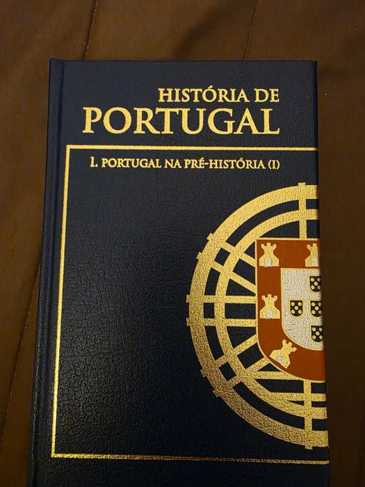 8 livros. Cada um 4€