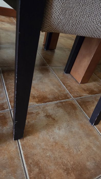 Mesa de jantar  com cadeiras