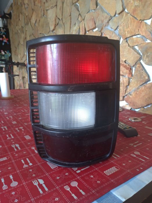 Farolim traseiro Mitsubishi Pajero
