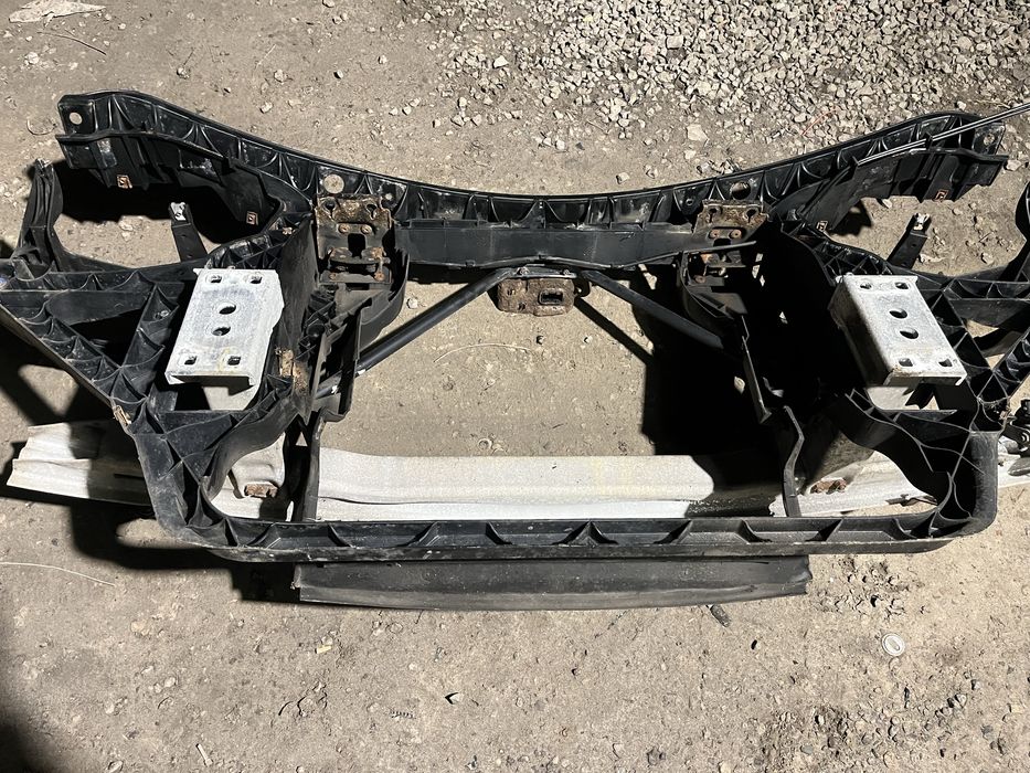 Pas przod przedni bmw e83 x3 wzmocnienie czolowka