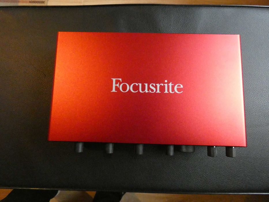 Focusrite Scarlett 18i8 3rd Gen (nova)
