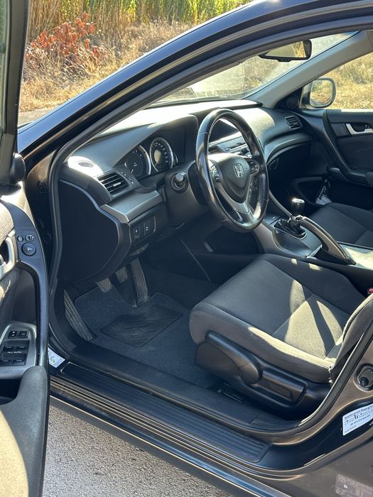 Honda accord tourer 2.2 — photo 5
