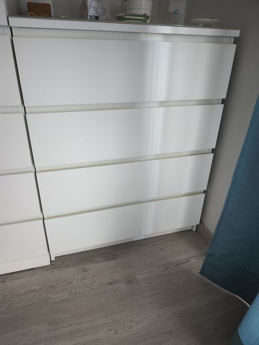 Cómoda MALM c/ 4 Gavetas branco