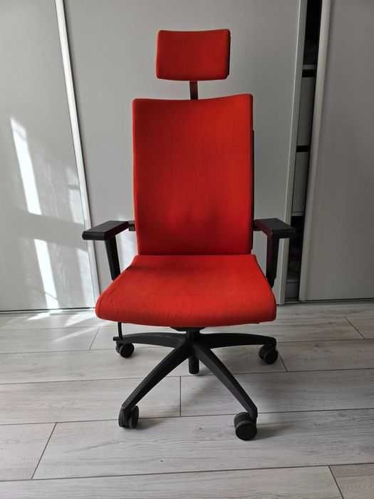 PROFIM fotel pomaranczowy