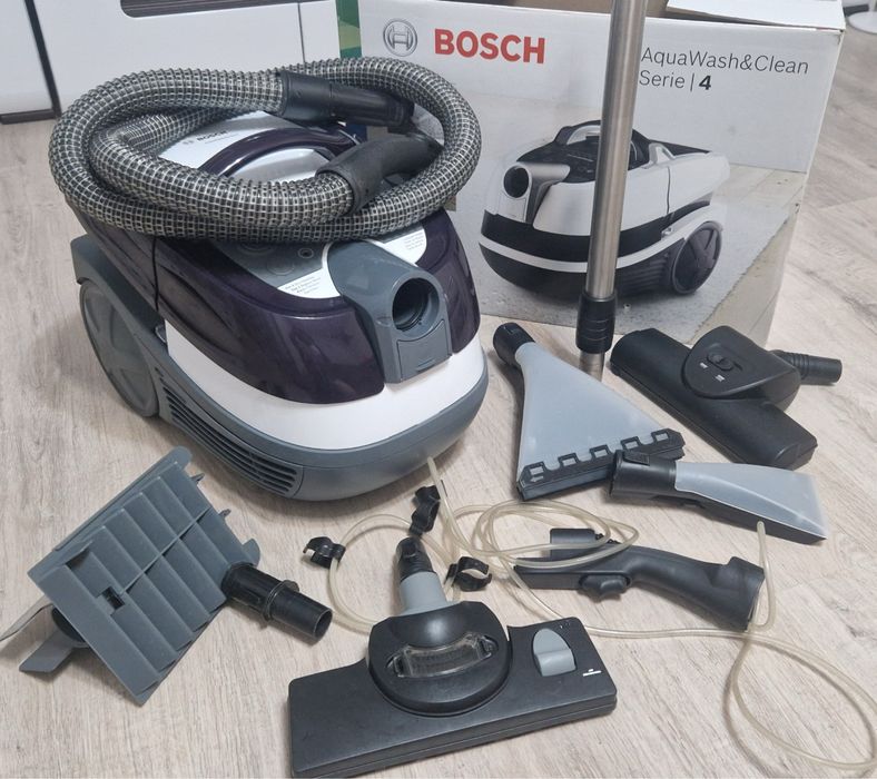 пилосос Bosch AquaWasch&Clean Serie4