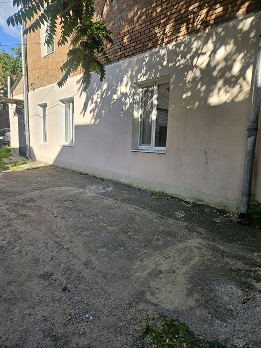Продаю 3к  квартиру в самом центре ,идеально под бизнес