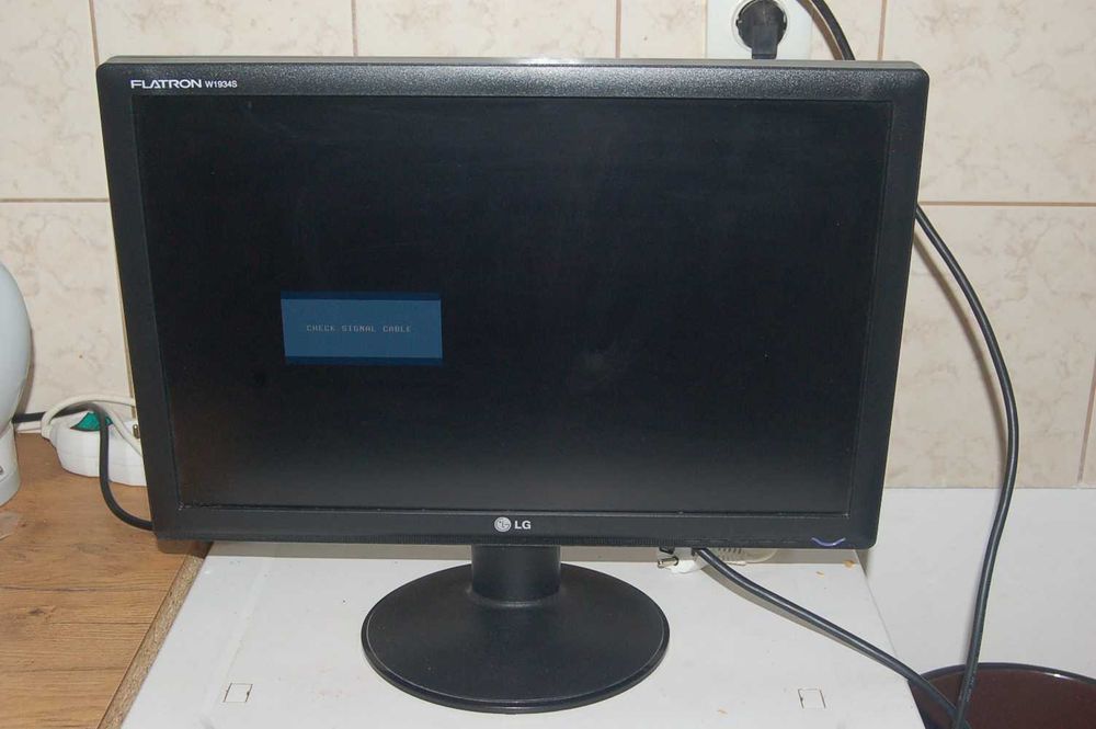 Monitor LG Flatron  1934ST