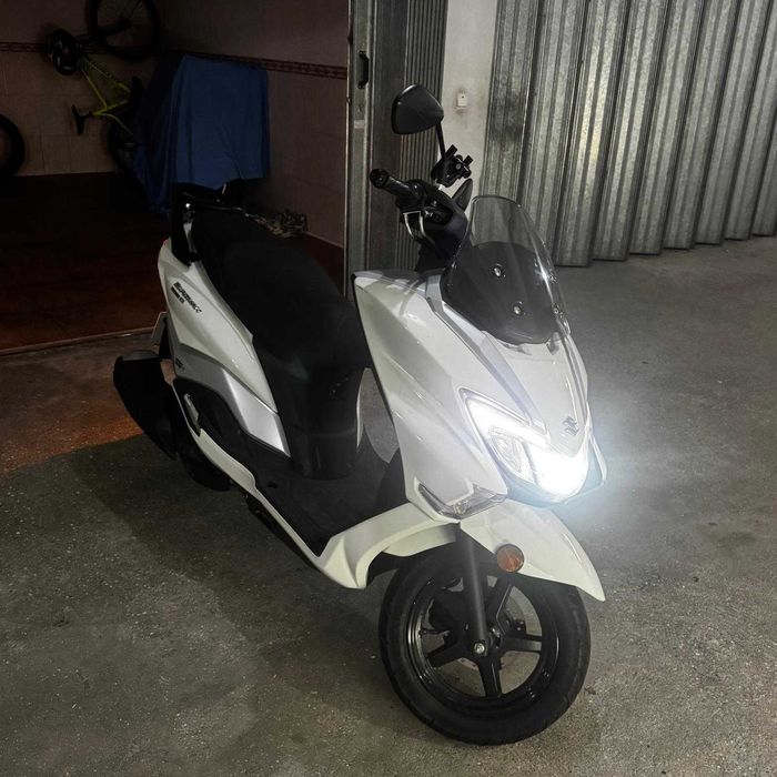 Suzuki Burgman 125 (2023) – 4.400 km