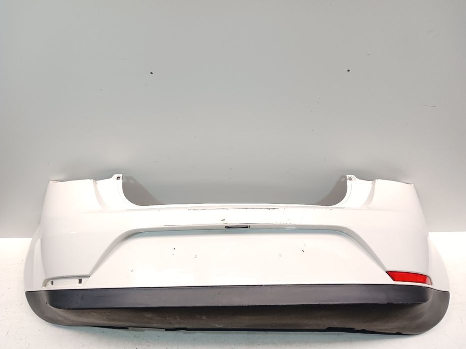 Pára-choques trás SEAT Ibiza IV ST (6J8, 6P8)