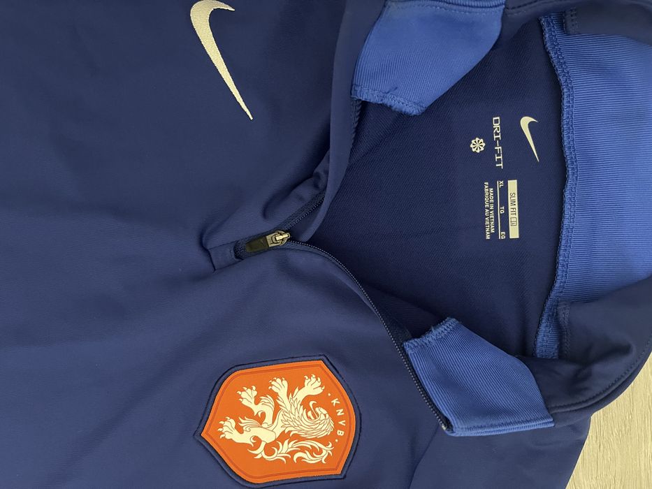 Кофта nike спортивна