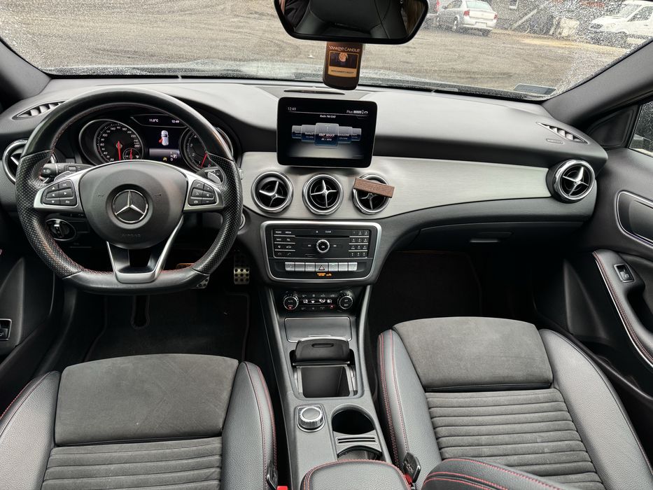 Mercedes-Benz GLA 200 / Bezwypadkowy / wyposażenie AMG