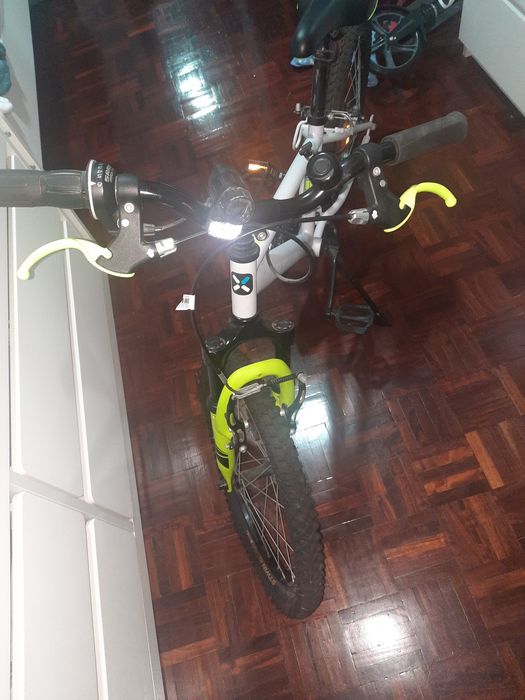 Bicicleta B'TWIN Racing Boy 500 de 20 polegadas