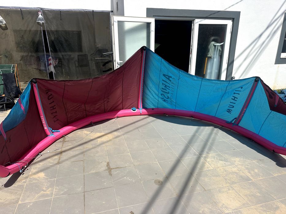Kite Airush Lithium V14 7m – Estado Impecável – Apenas 5 Utilizações