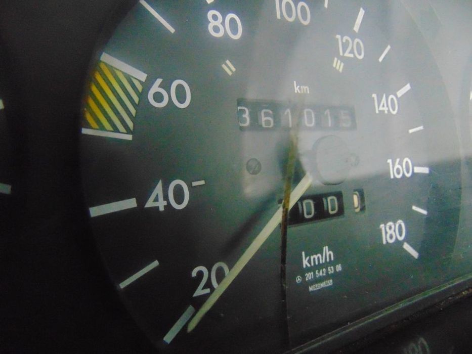 Mercedes 190/w201 diesel conta km´s e espelhos