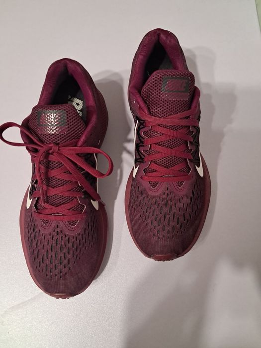 Підліткові кросівки Nike Air Zoom Winflo 5,р 38,5