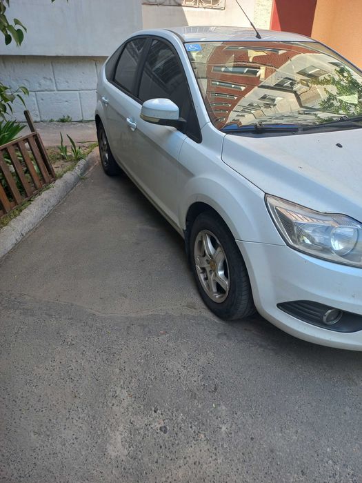 Продам Ford Focus 1.6  бензин 2009 г.в.
