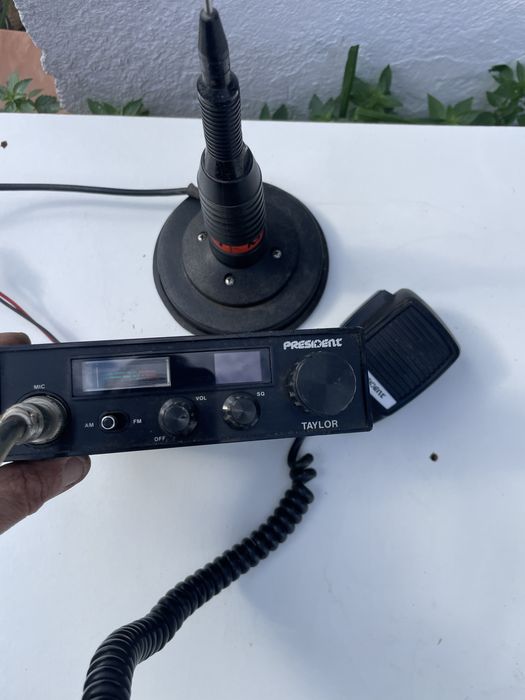 CB marca President, modelo Taylor F